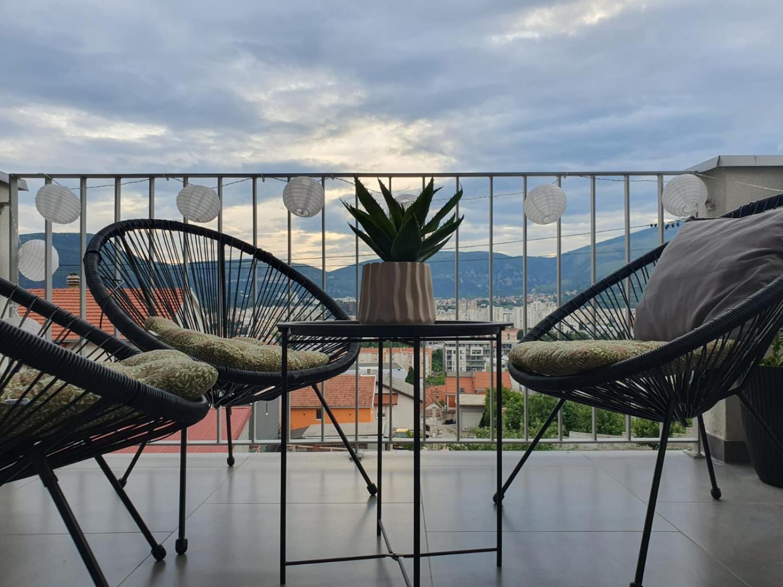 Apartment Merry - Free Garage & Parking Mostar Eksteriør bilde